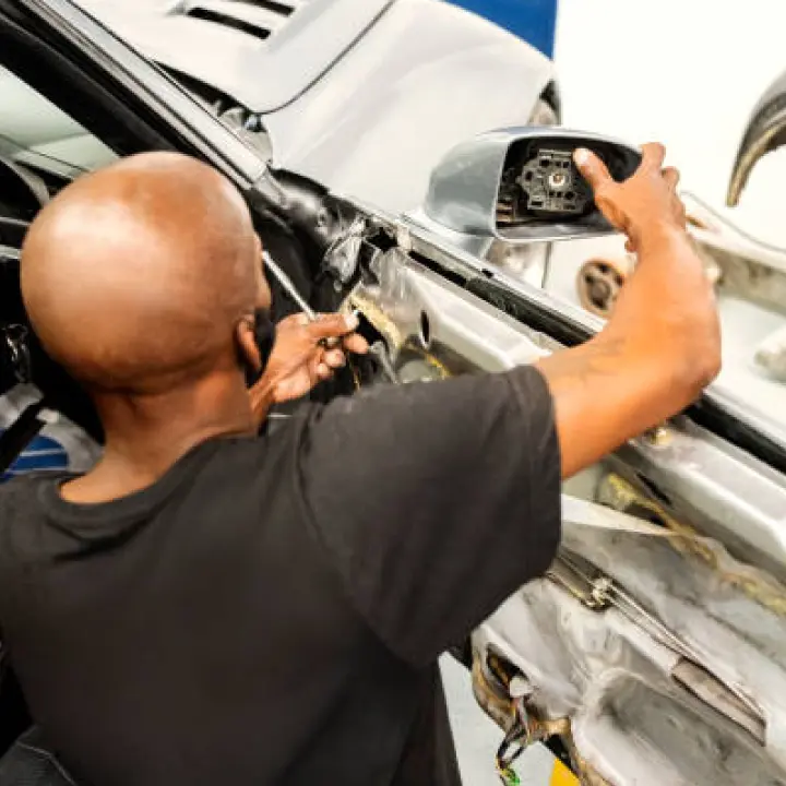 Auto Mirror Repair Services