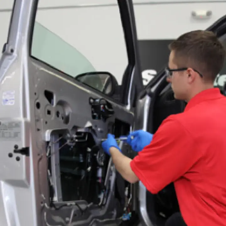 Auto Window Regulator Repair Services