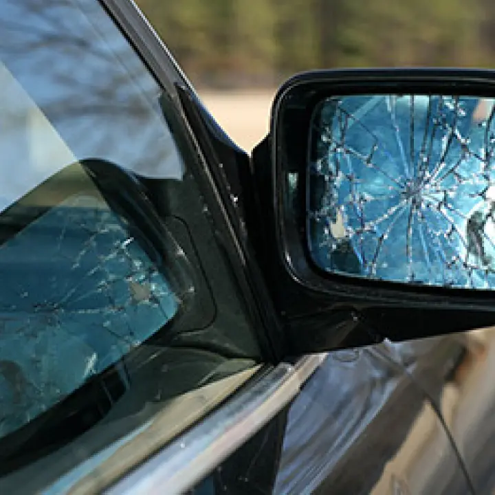 Broken Car Mirror Replacement Services