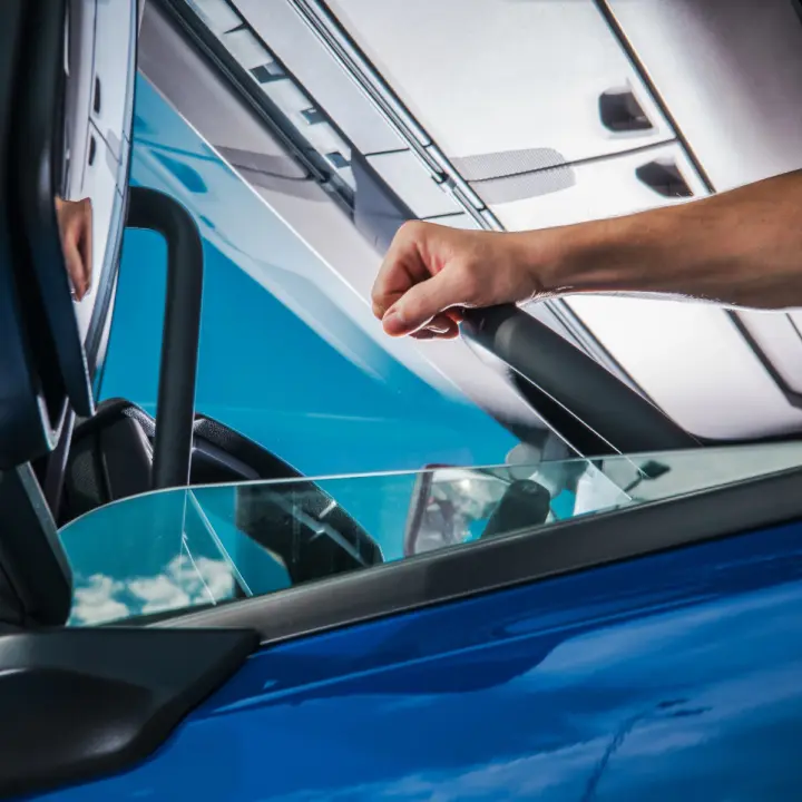 Quarter Glass Replacement Services