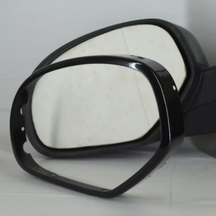 Auto Mirror Glass Replacement Services