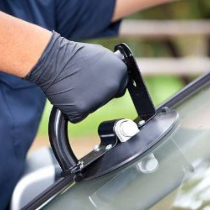 Front Windshield Replacement Services