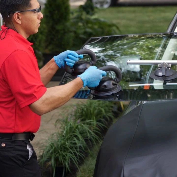 Front Windshield Crack Sealing Services